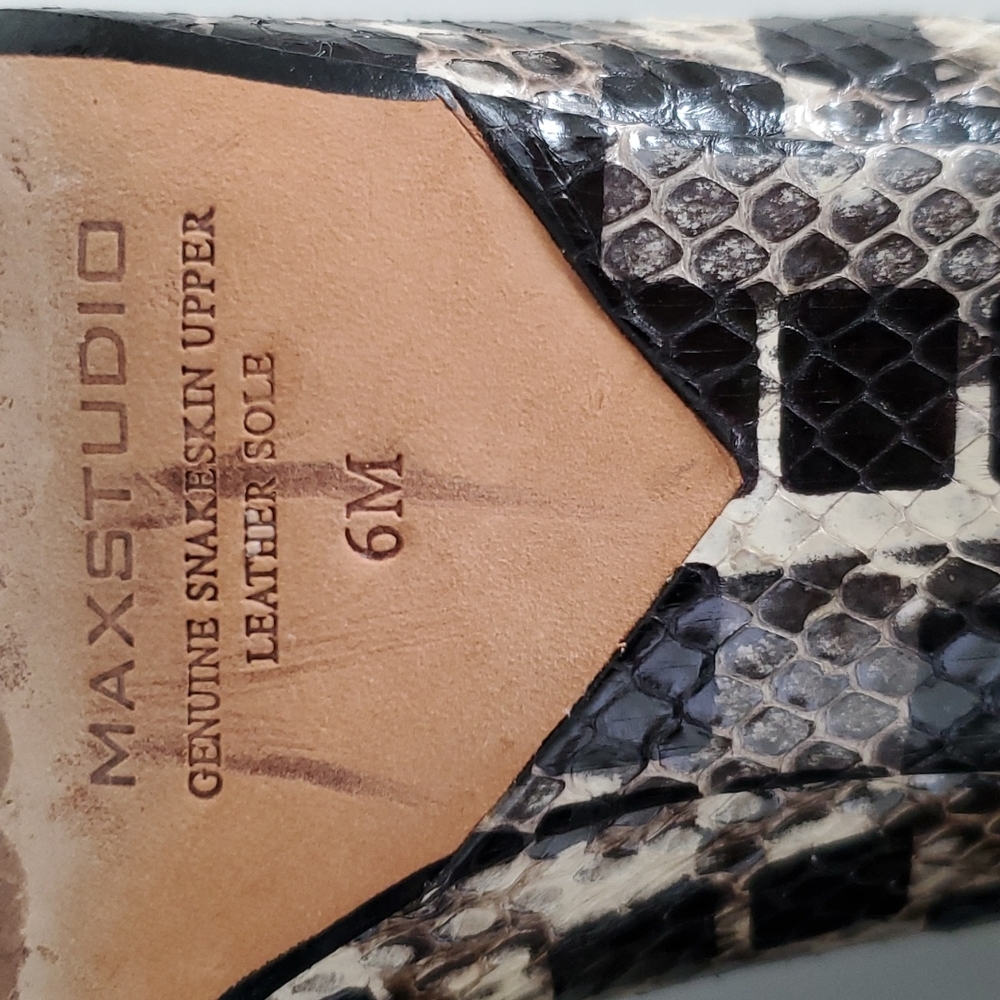 MaxStudio Marabel Snakeskin pumps 6 - Picture 9 of 12